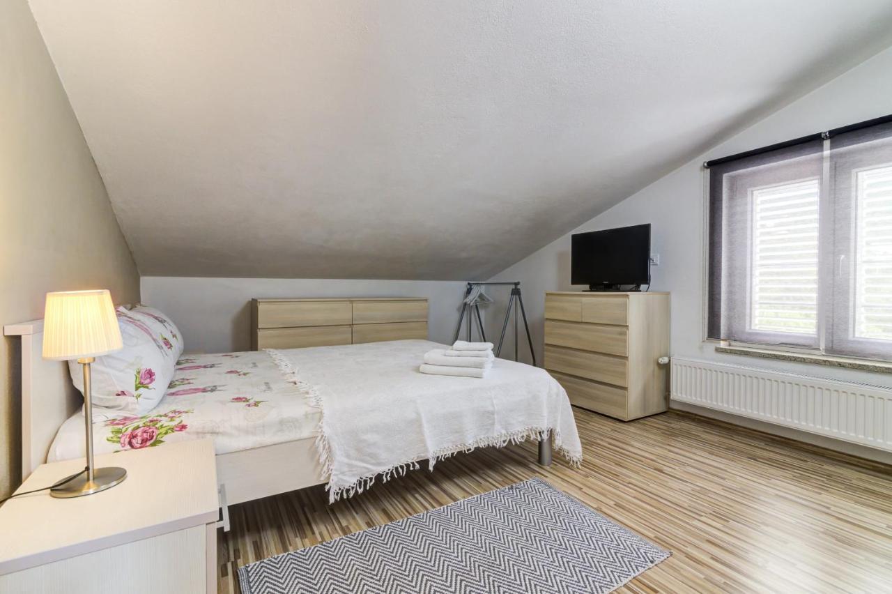 Apartment Ćosić Green Klenovica Zewnętrze zdjęcie